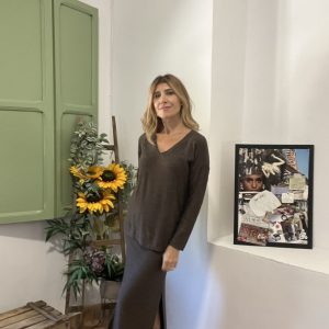 Conjunto falda más jersey punto fino marrón