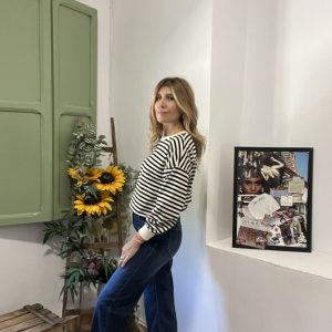 Sudadera rayas finita con cuello caja negro y crudo