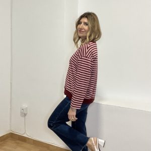 Sudadera Carmela tonos granate y fresa